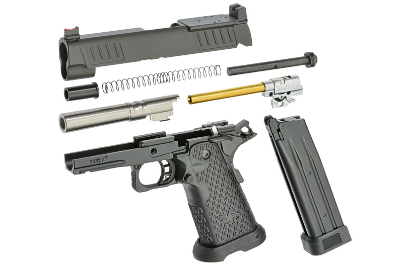 Zerlegte Airsoft-Pistole und Magazin, zeigen Details von Schlitten, Lauf, Feder und Griff.