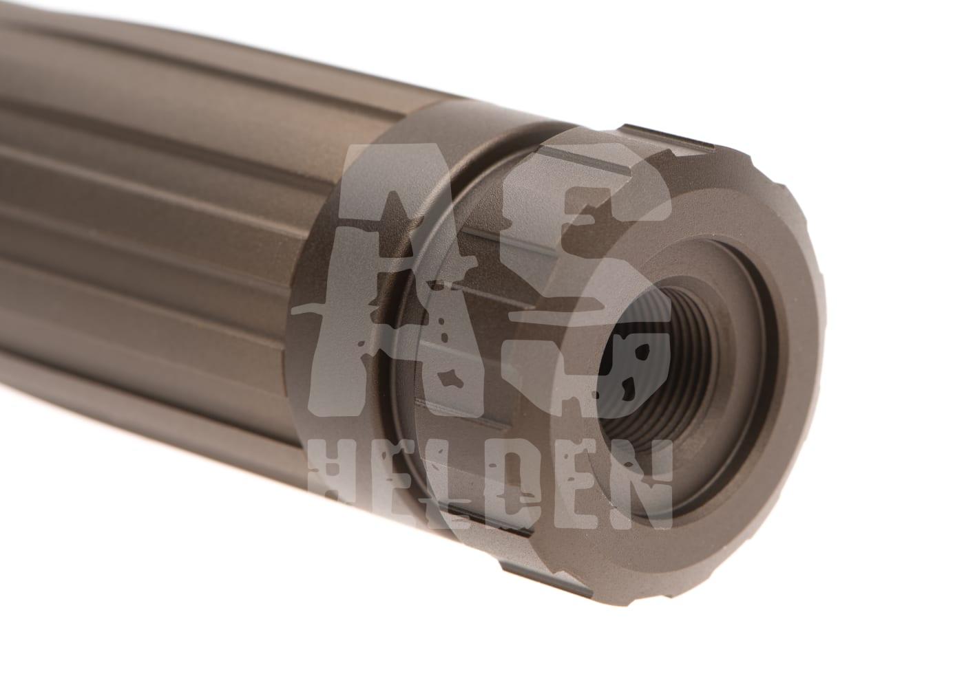 DDW Silencer for AAP01 Airsoft-Flashhider in Nahaufnahme mit braunem, gerilltem Design und Gewindeansatz.
