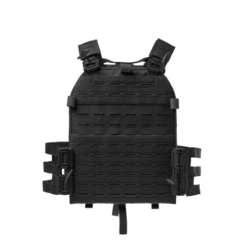 Schwarzer Airsoft-Plattenträger mit MOLLE-Schlaufen und verstellbaren Schulterriemen.
