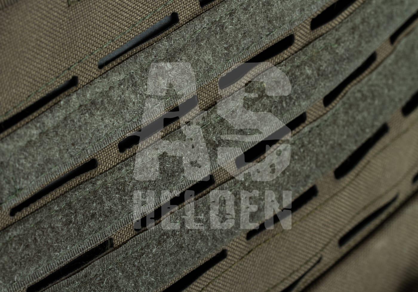 Reaper Plate Carrier Nahaufnahme einer taktischen Weste mit Schlaufen zur Befestigung von Ausrüstung.